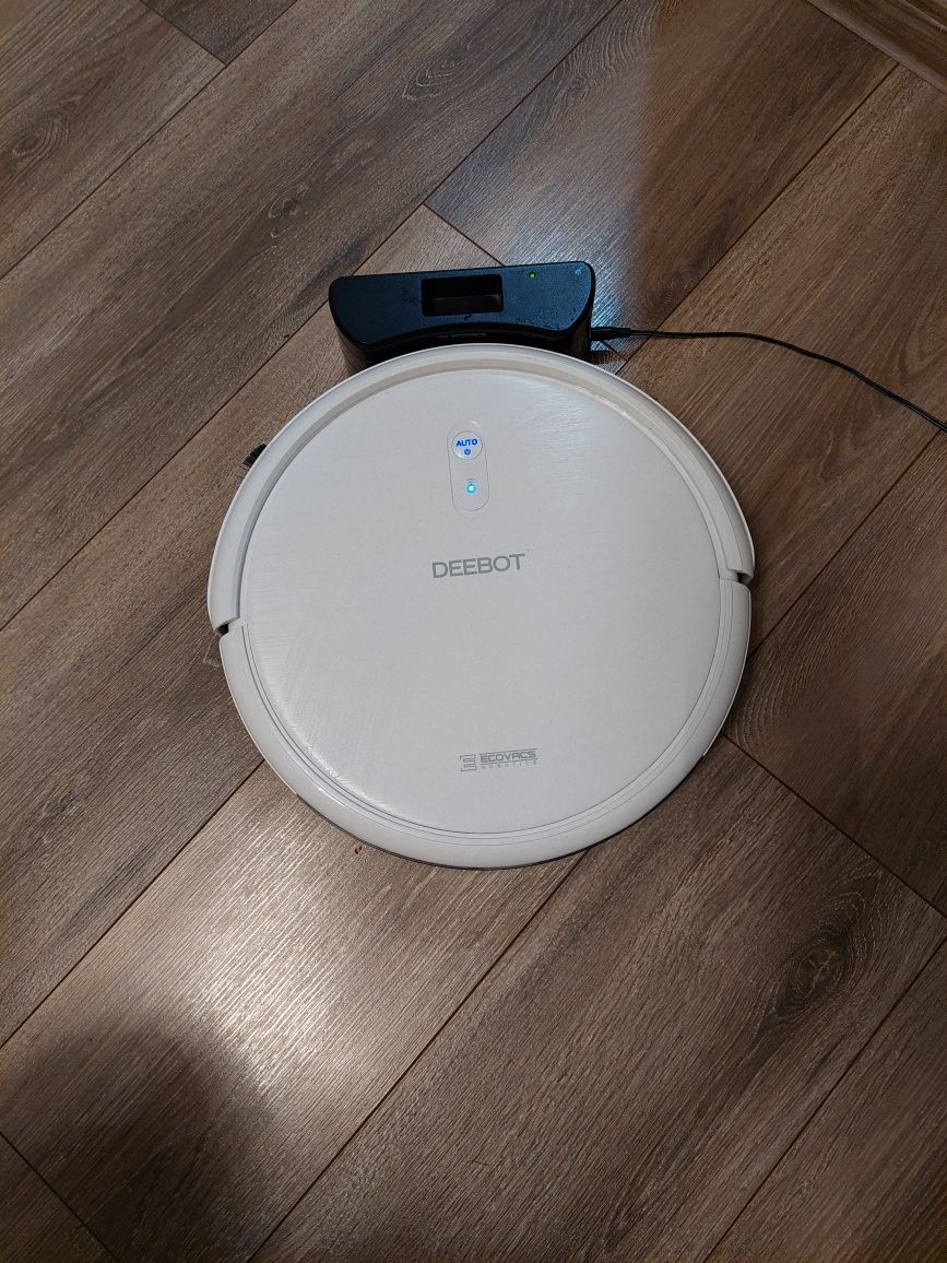 Прахосмукачка робот DEEBOT ECOVACS