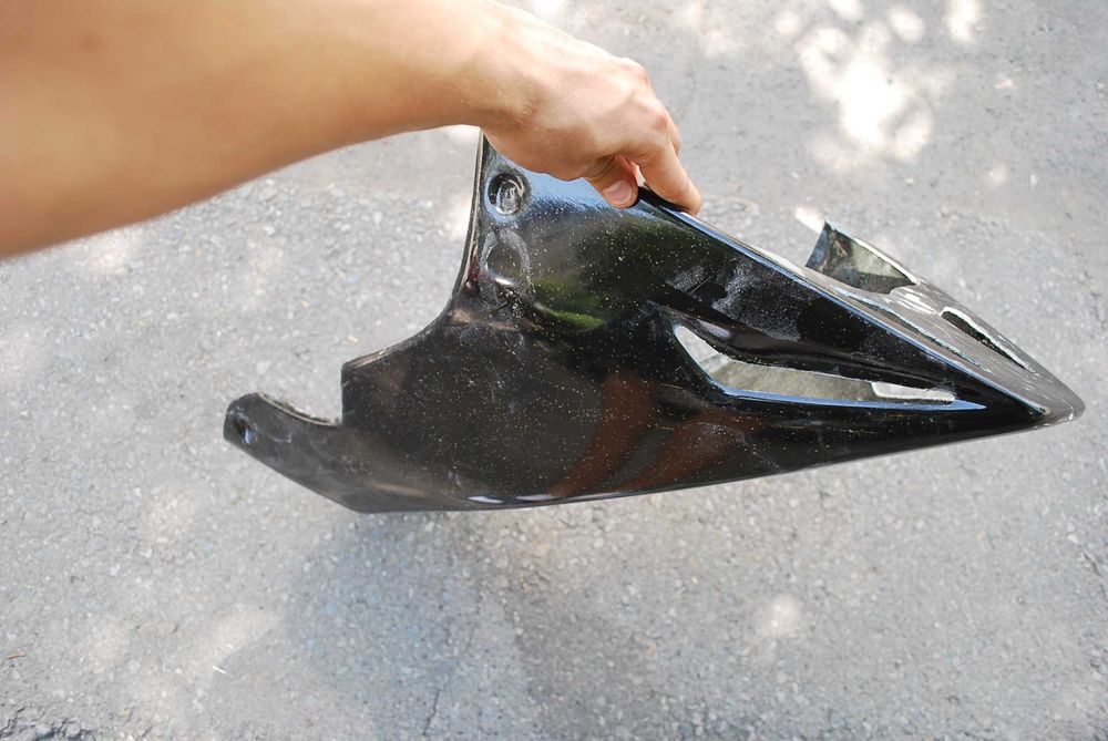Bug Spoiler Suzuki SV 650 ,pinten carena inferioara . NOU sv650