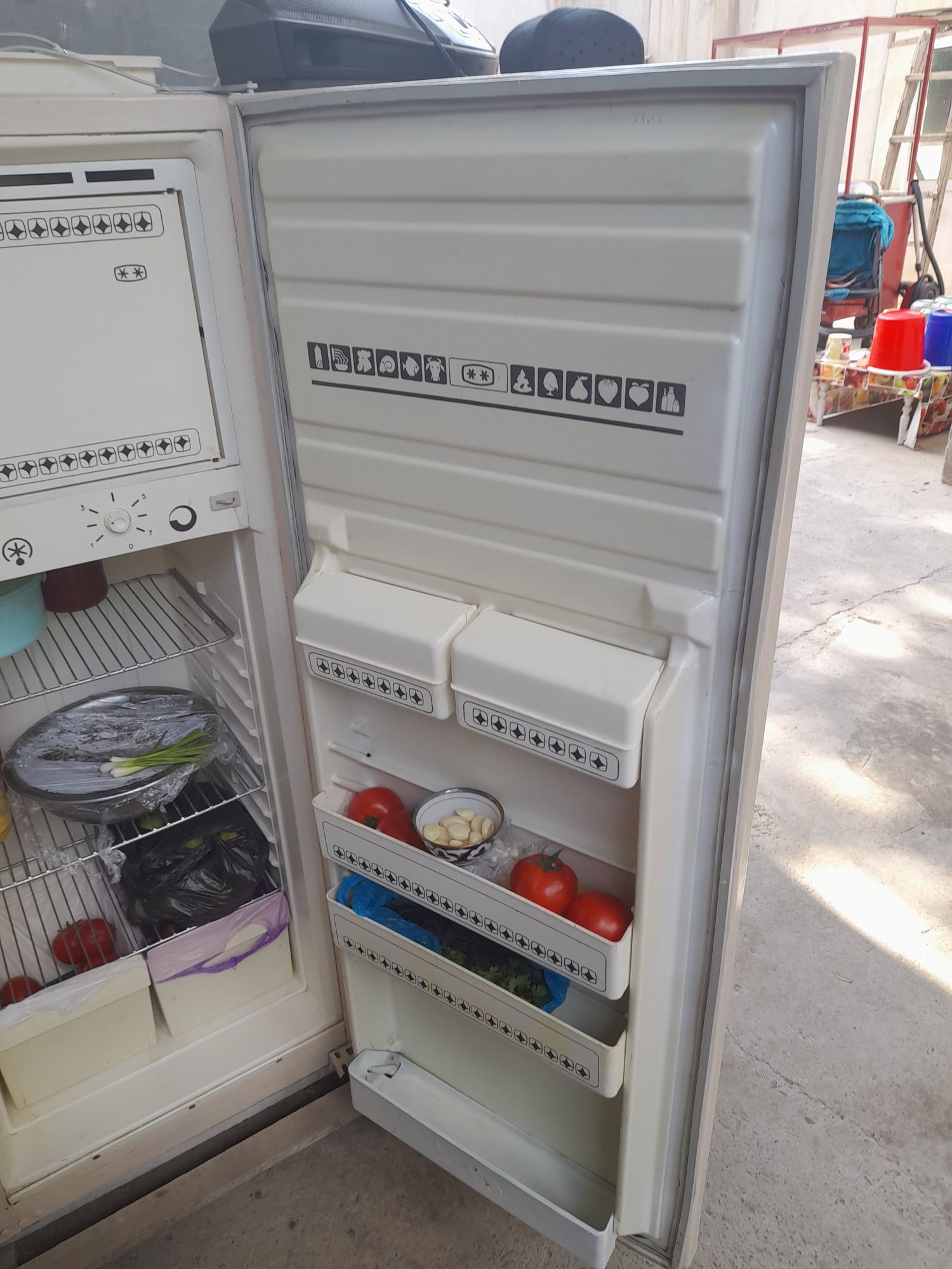 Продается холодильники в отличном состояние