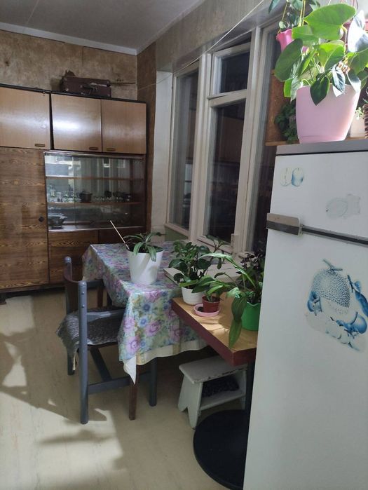 Продаётся срочно квартира .