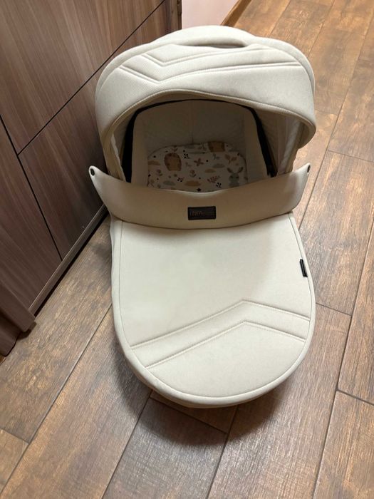 Бебешка количка Chipolino Линеа 3в1