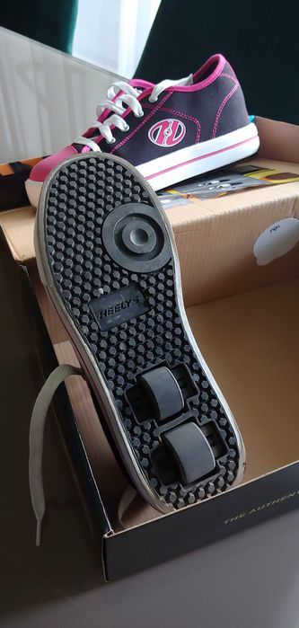 Tenisi Heelys - pentru fete