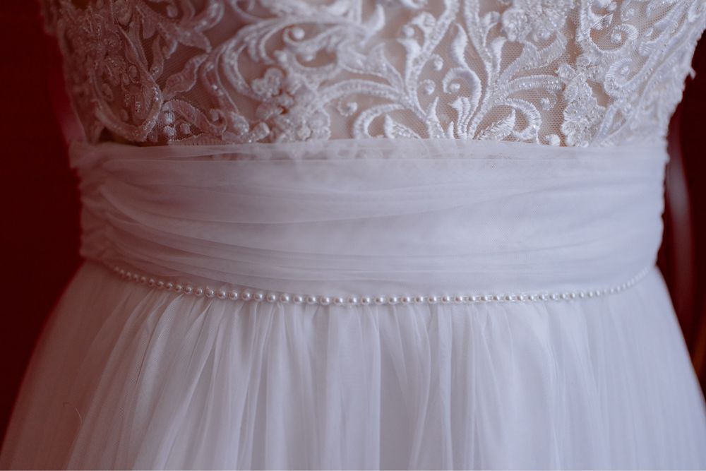 Rochie de mireasa eleganta, tip printesa, cu dantela fina