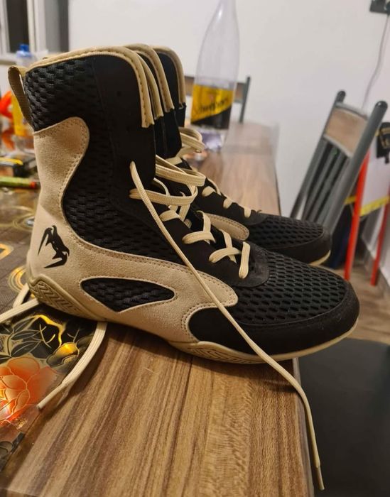 Vând ghete box mărimea 39