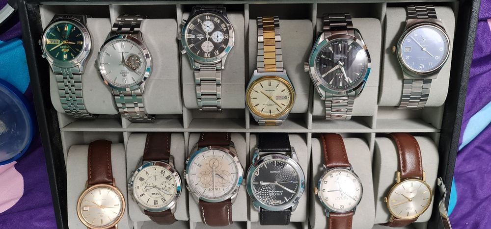 Ceasuri diferite modele mecanice , quartz, cereți mai multe poze pe wh