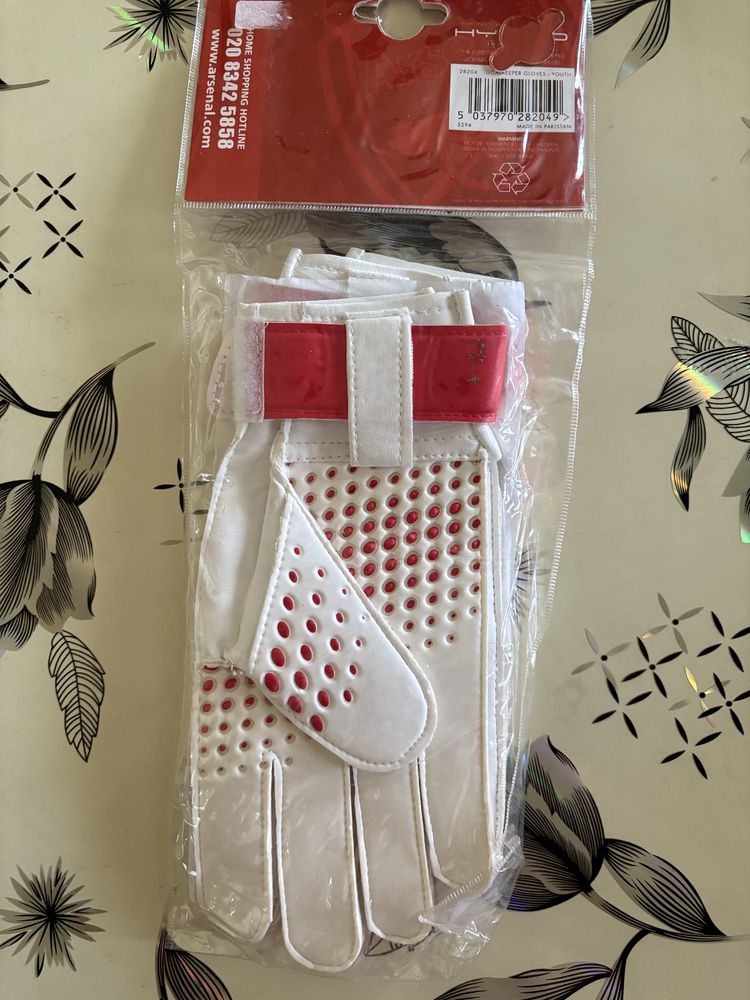 Вратарски ръкавици Арсенал / Arsenal Goalkeeper Gloves