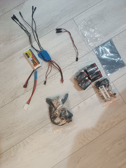 Dronă S159 Uav + Controler display (ca NOUĂ)