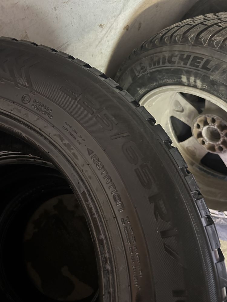 Продам R17 NOKIAN