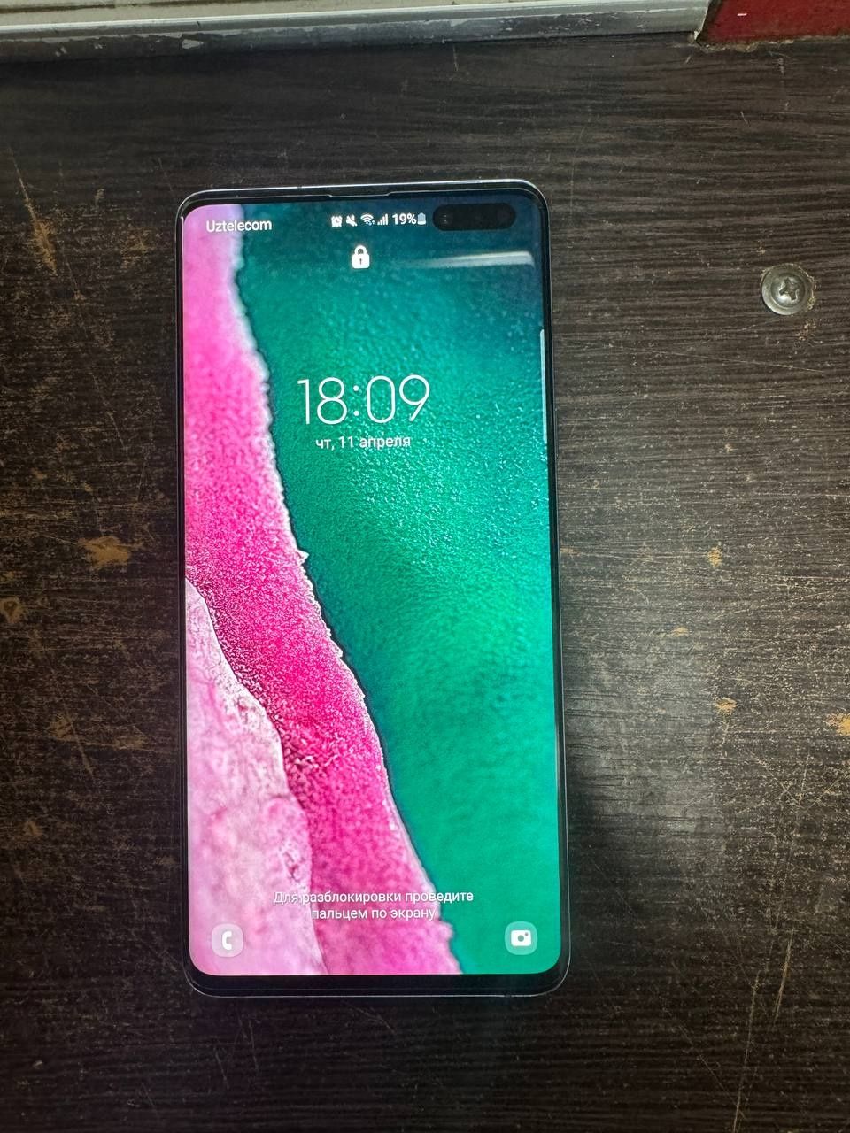 Samsung galaxy S 10  5g  8/512