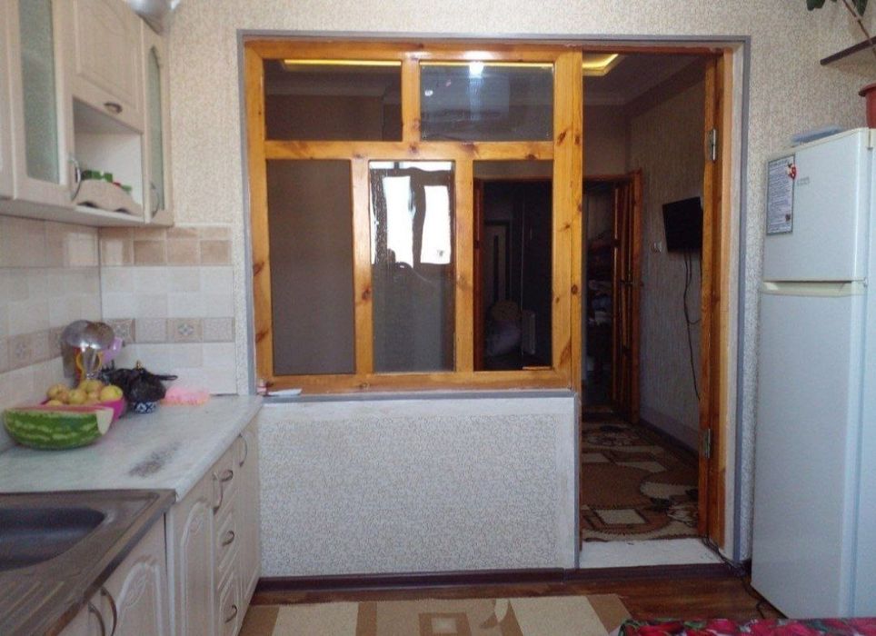 Продаётся квартира против базар Куйлюк. Рядом Компас