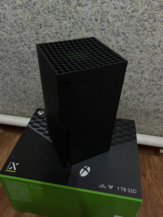 Xbox series x 1 геймпад+1 геймпад