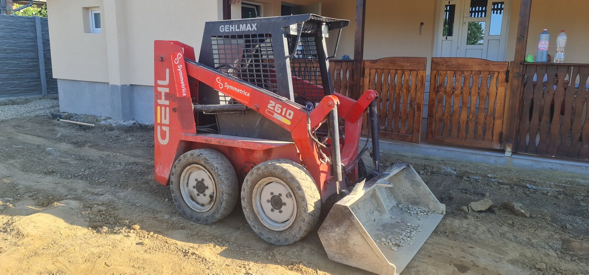 Sapaturi cu miniexcavator, fundatii, șanțuri apă, gaz, garduri, fose