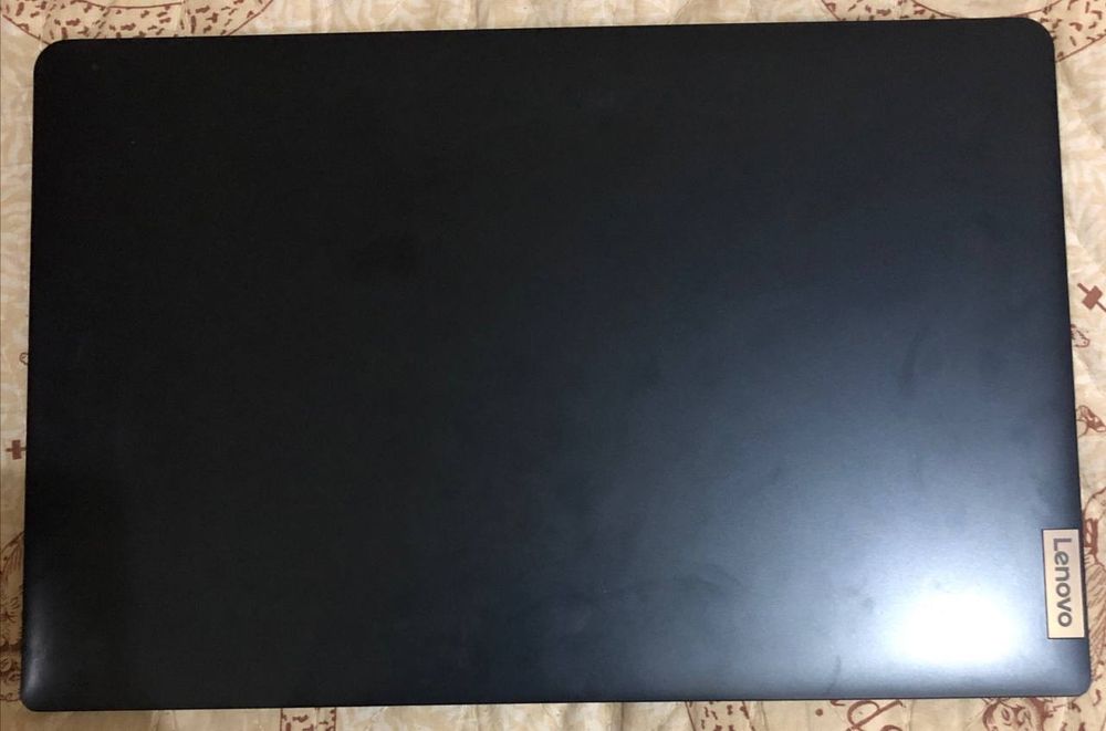 Lenovo noutbook 1 oy ishlatilingan sotiladi