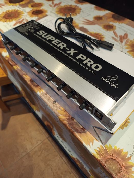 Crossower Behringer CX 2310 V2