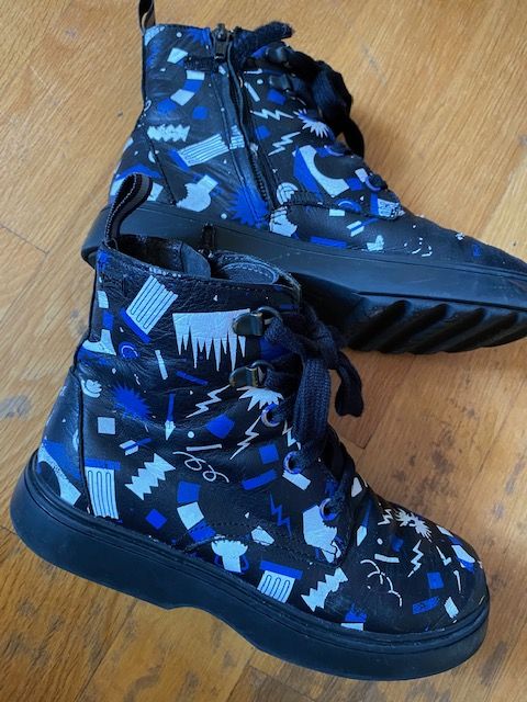 Боти Camper, обувки Carlo Fabiani, Converse, Timberland