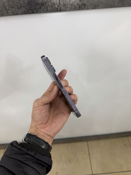 srochna iphone 14 pro  128 gb