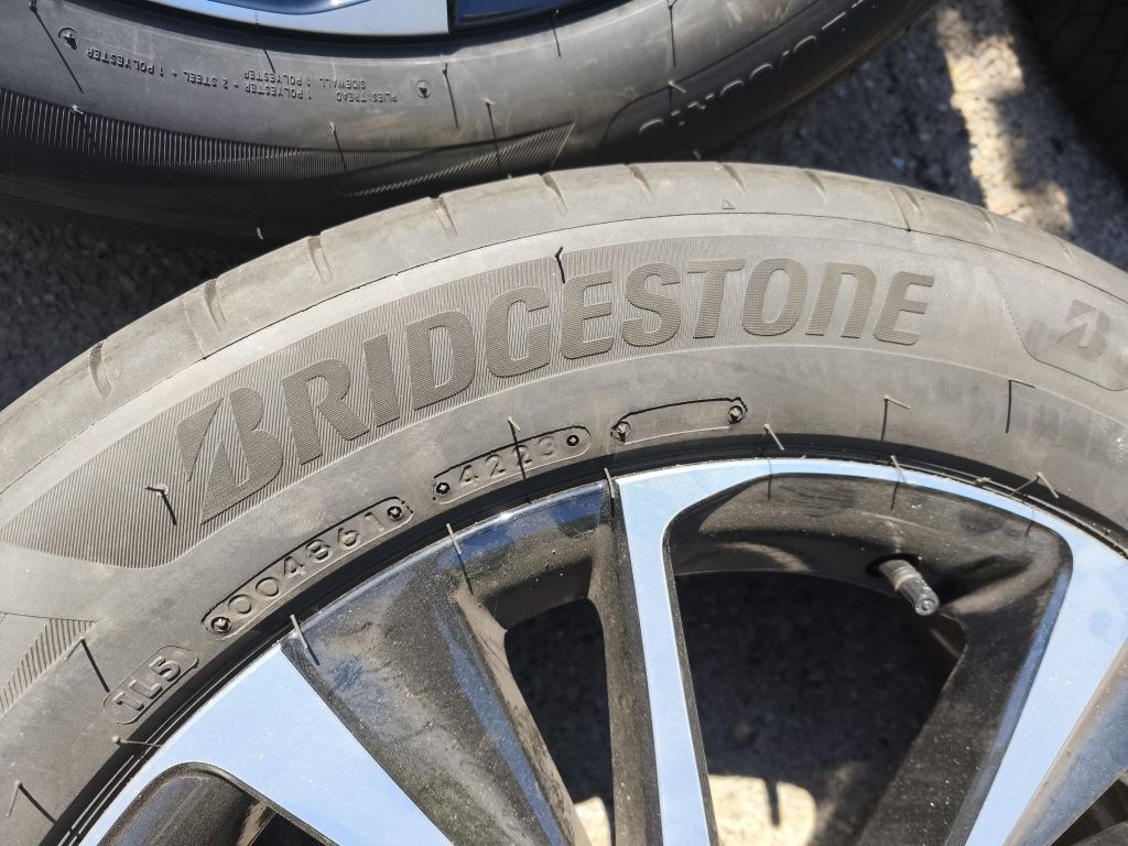 225/55/18" 4бр Bridgestone turanza 6 enliten,dot3323
