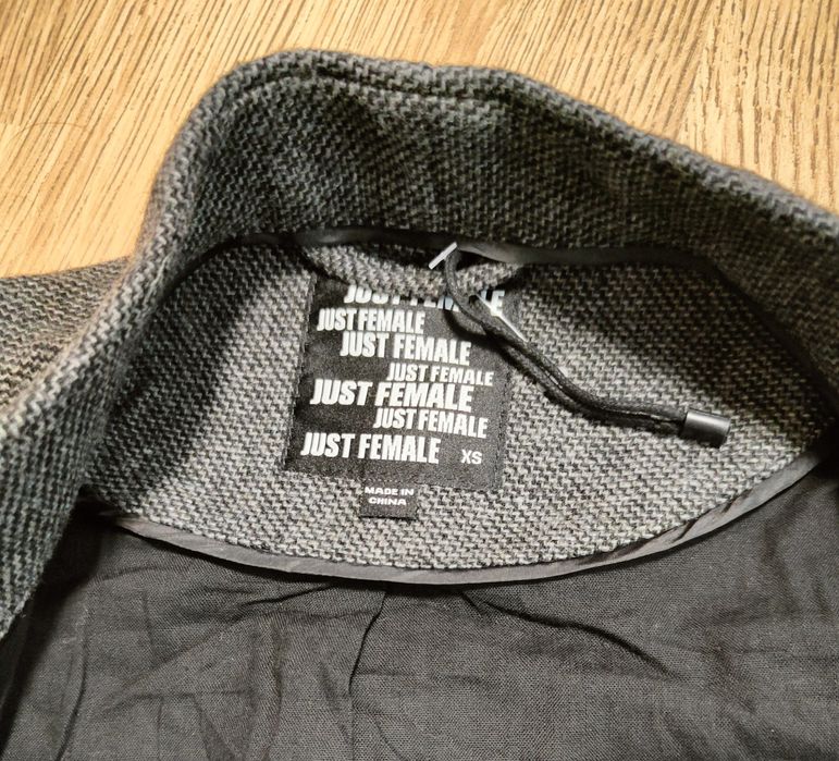 Чисто нов!!! Дамски блейзър, rr..XS