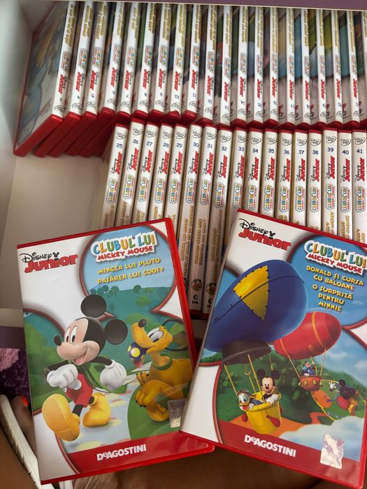 Set de 45 DVD-uri din renumitul Clubul lui Mickey Mouse
