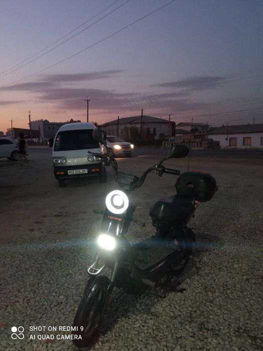 Skuter 1 mln 800 bolatini Malibu signal led far 5 ak