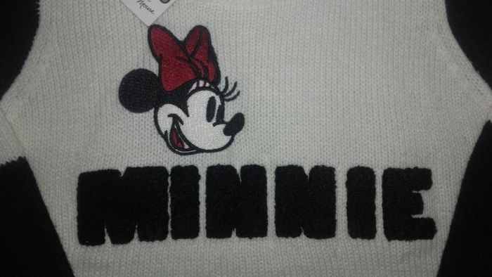 Reducere 50% Pulover Minnie Disney C&A, nr.104, 3-4 ani!