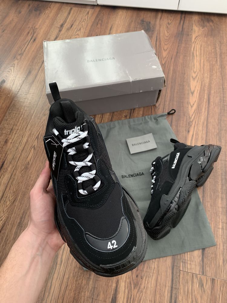 Balenciaga Triple S Black• STOC: 39,40,42 • Livrare 1-2 zile •