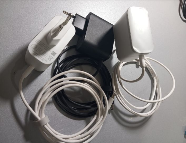 Оригинал на Алису - блок питания Зарядка