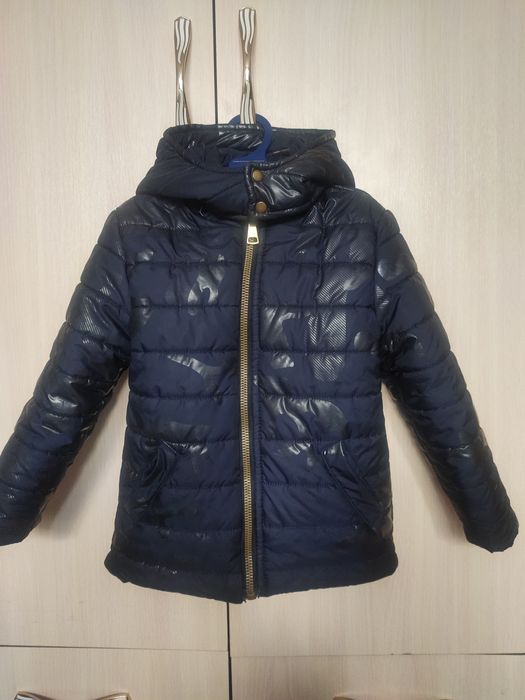 Продам курточку, демисезонную, на мальчика