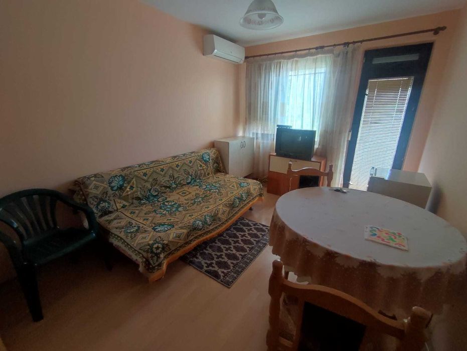 Дава се под наем  в Варна, ВИНС - 12 кв.м за 178.5 € - Снимка #1