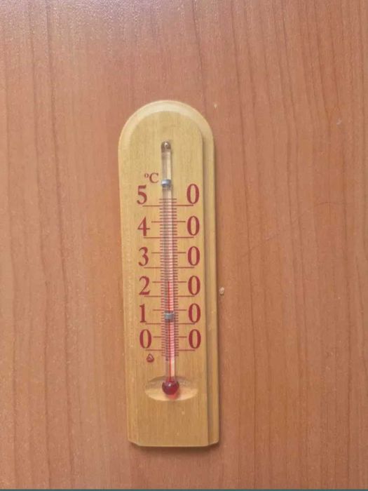 Комнатный термометр