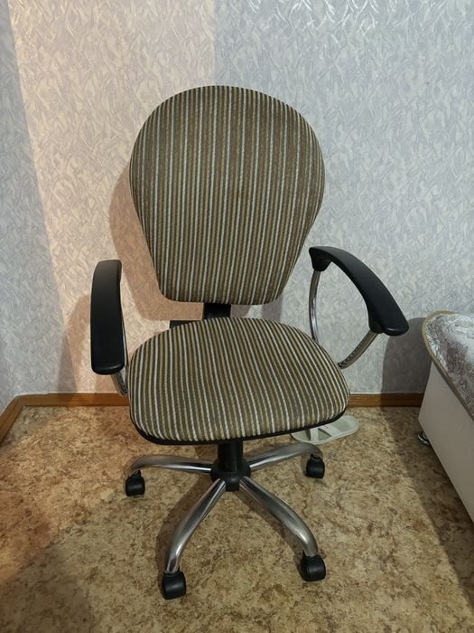 Продам кресло всвязи всвязи переездом