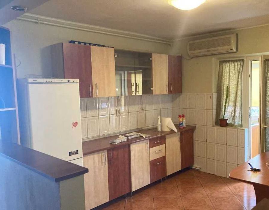 Дава се под наем Двустаен апартамент в Пловдив, Изгрев - 45 кв.м за 147.9 € - Снимка #1