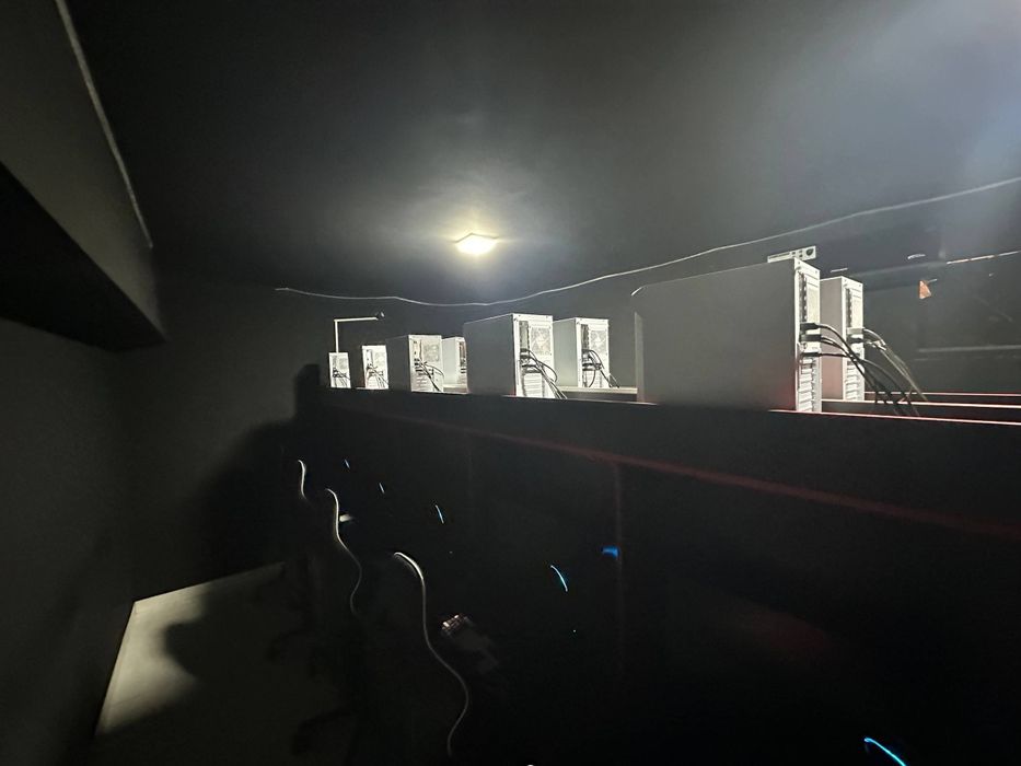 Сдаётся полуподвал  с мебелью и техникой