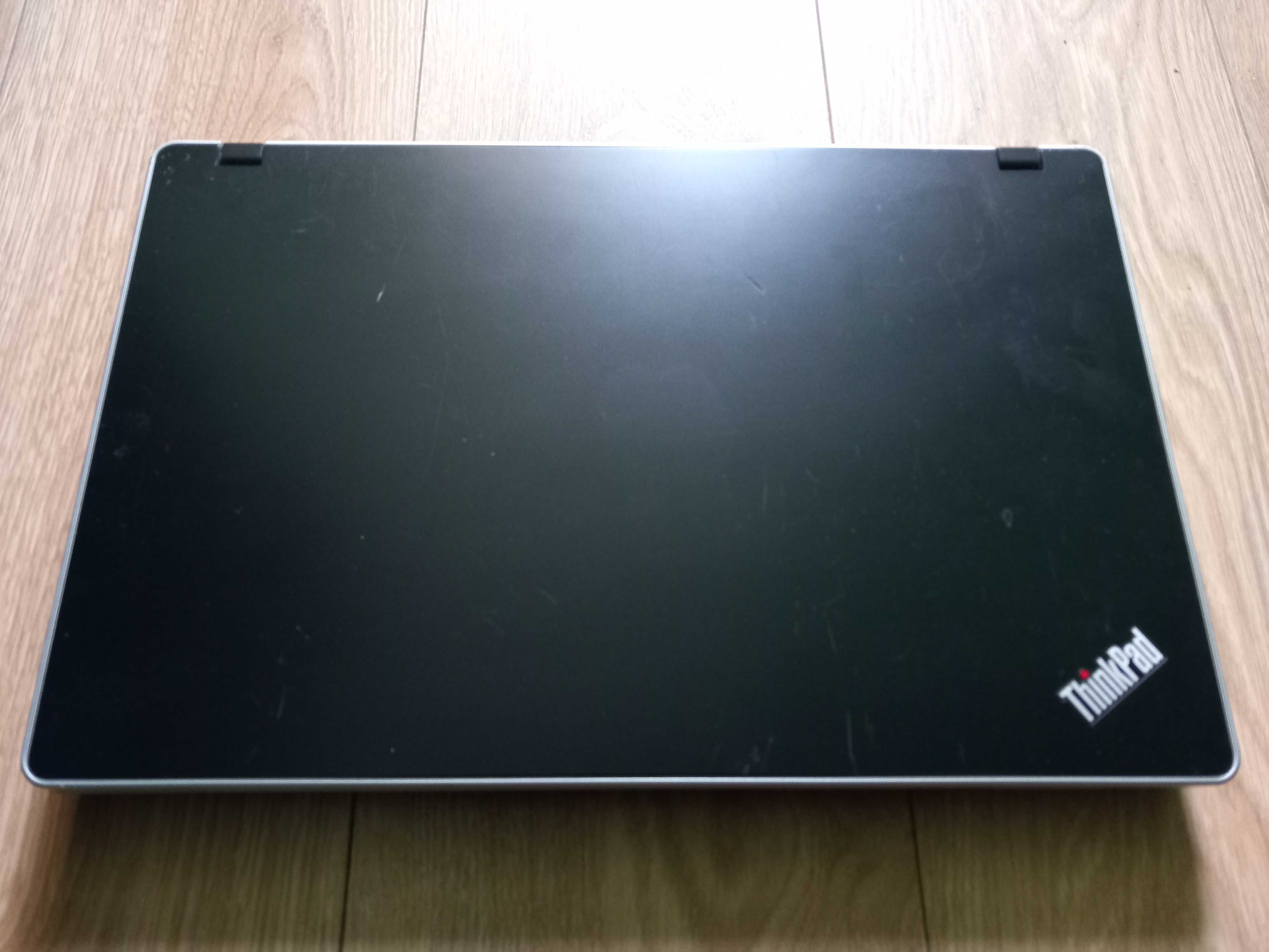 Laptop Lenovo cu ssd
