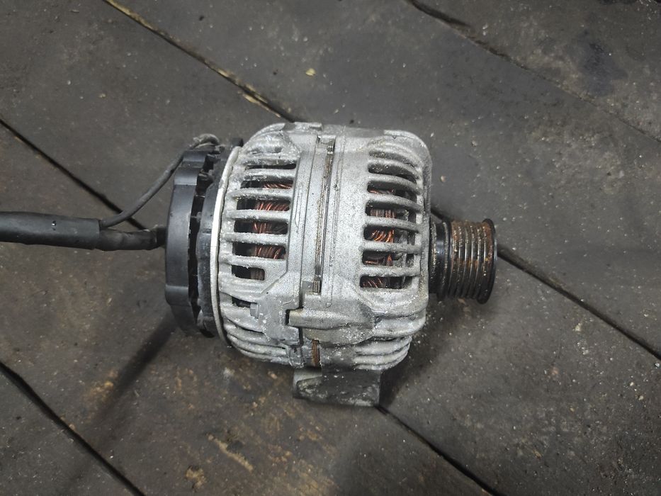 Генератор на Мерседес w124 w201 w202 w210