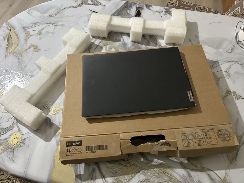 Продам ноутбук Lenovo