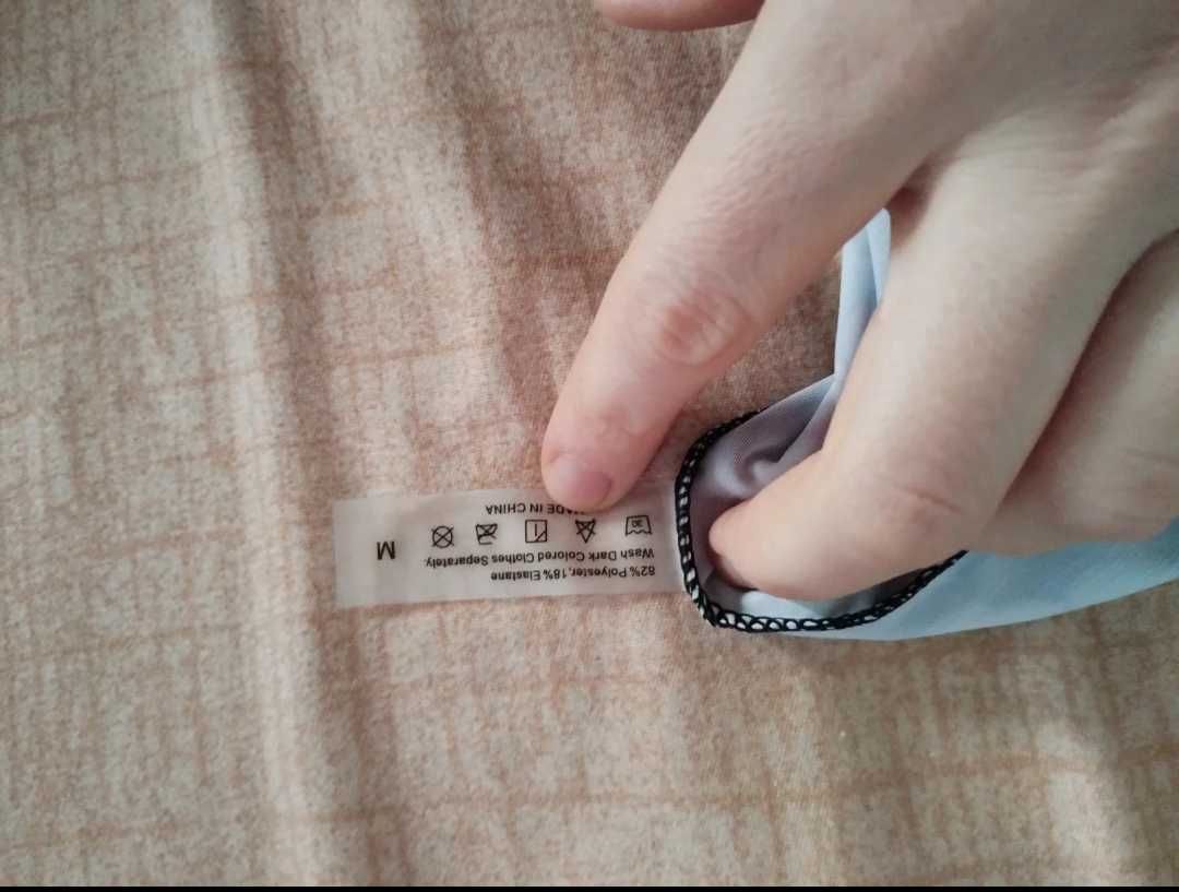 Costum de baie pentru femei top mânecă lunga si pantaloni scurti M