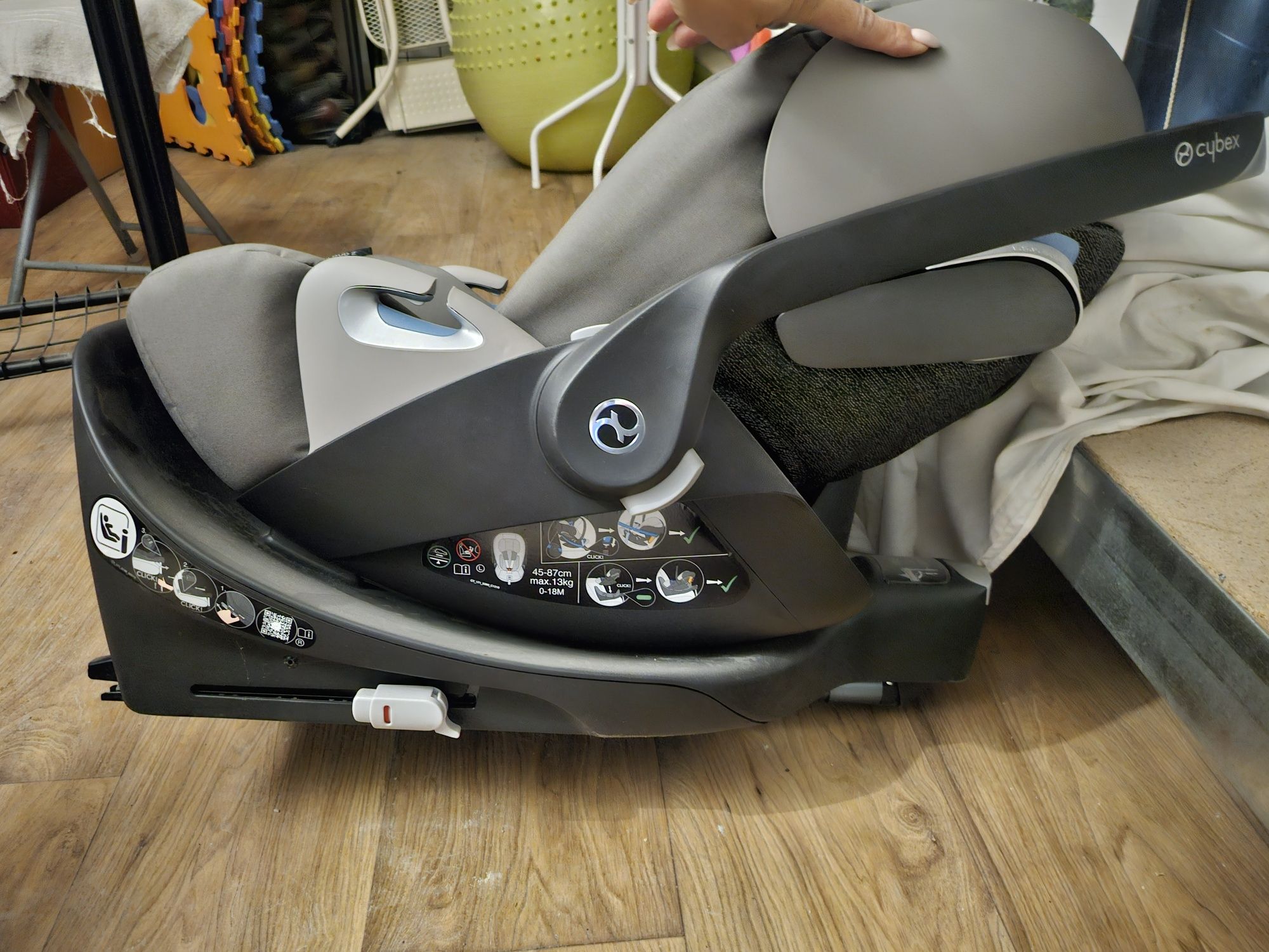 Стол за кола Cybex Cloud Z
