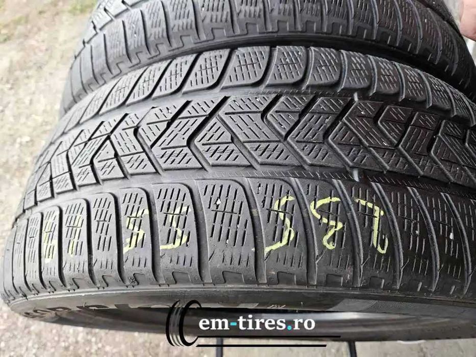 SET 2 Anvelope Iarna 235/55 R9 PIRELLI Scorpion Winter ELECT 101T