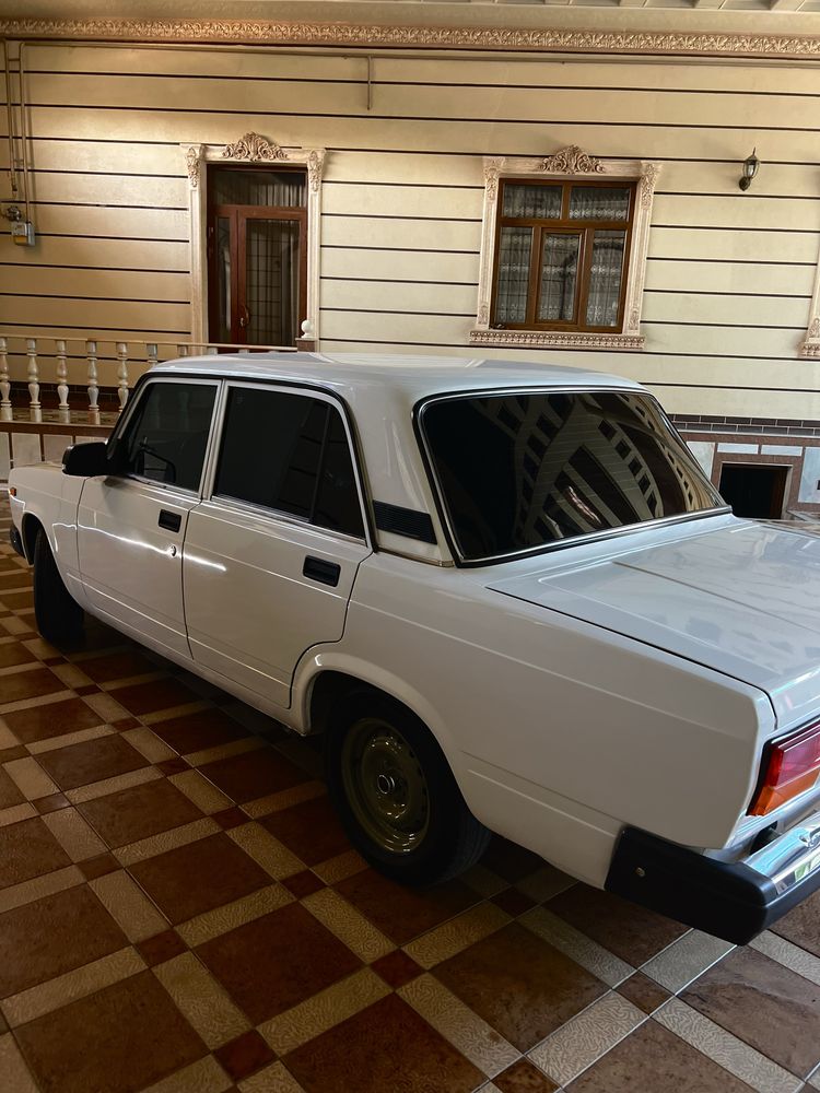 Vaz 2107 ideal xolati 2011 yil tanirofka ruxsati bor srochna sotilad
