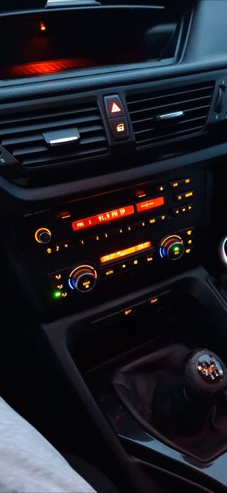 Vand BMW X1 an 2012 2.0 diesel manual 6+1 143cp