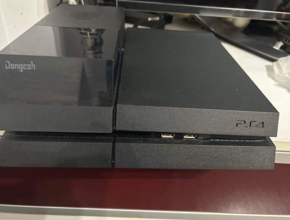 Ps 4 fat 4,5tb памет.