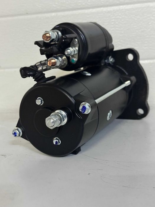 Electromotor NOU Bobcat , Caterpillar , varianta Iskra , cu reductor