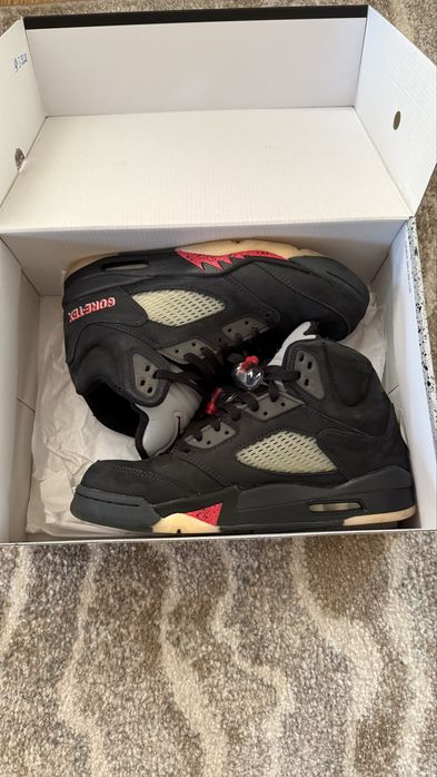 Nike Air Jordan 5 Gore Tex Off Noir - 42