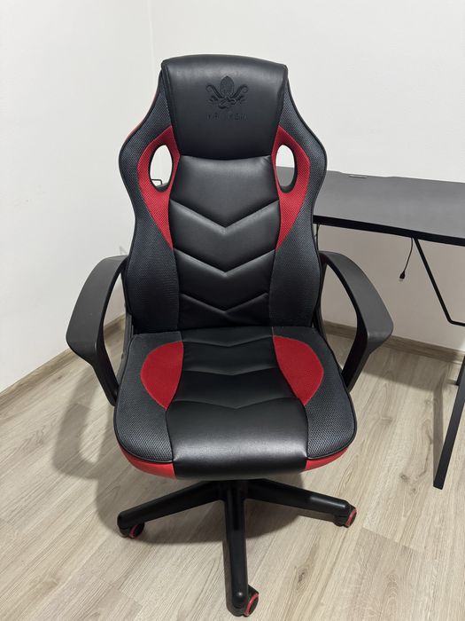 Vand birou gaming+scaun