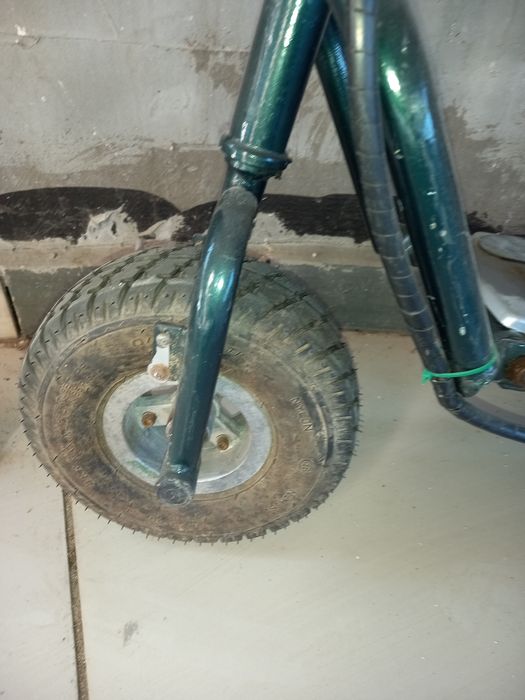 Trotineta cu roti groase