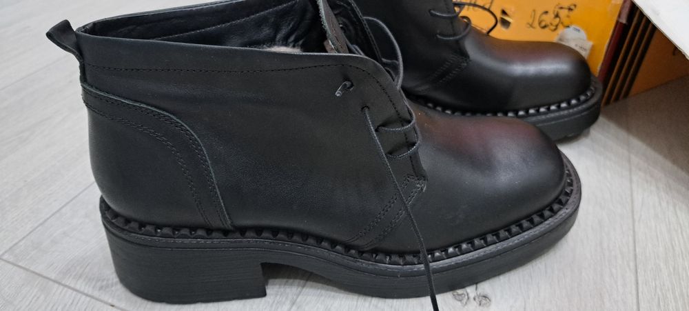 Продаётся ботинки Классиг Туретски