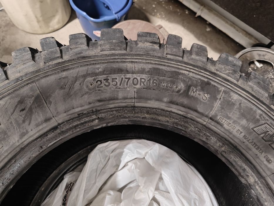 Гуми за кал 235/70/16