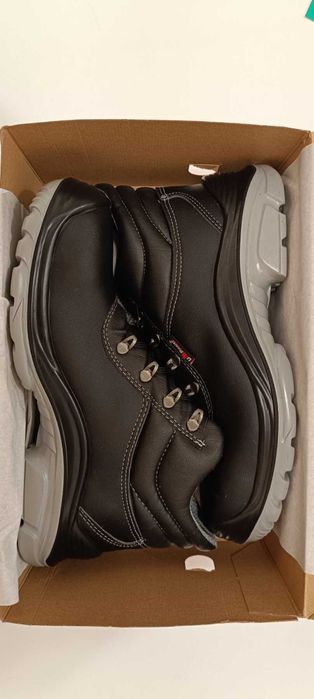 Работни обувки UPower Enough Safety Boots S3 SRC
