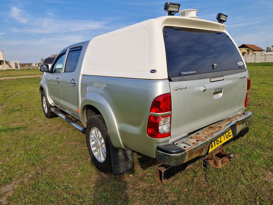 Dezmembrez Toyota Hilux 2012-2015 3.0 Invincible manuala